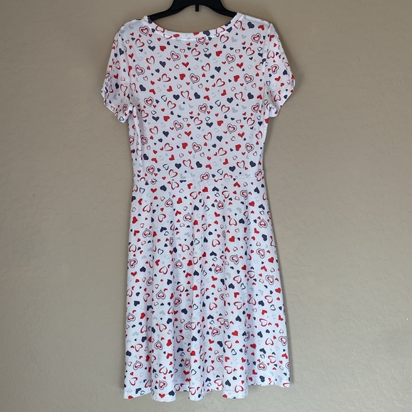 Huhot, large, heart pattern, fit & flare dress - Picture 6 of 7
